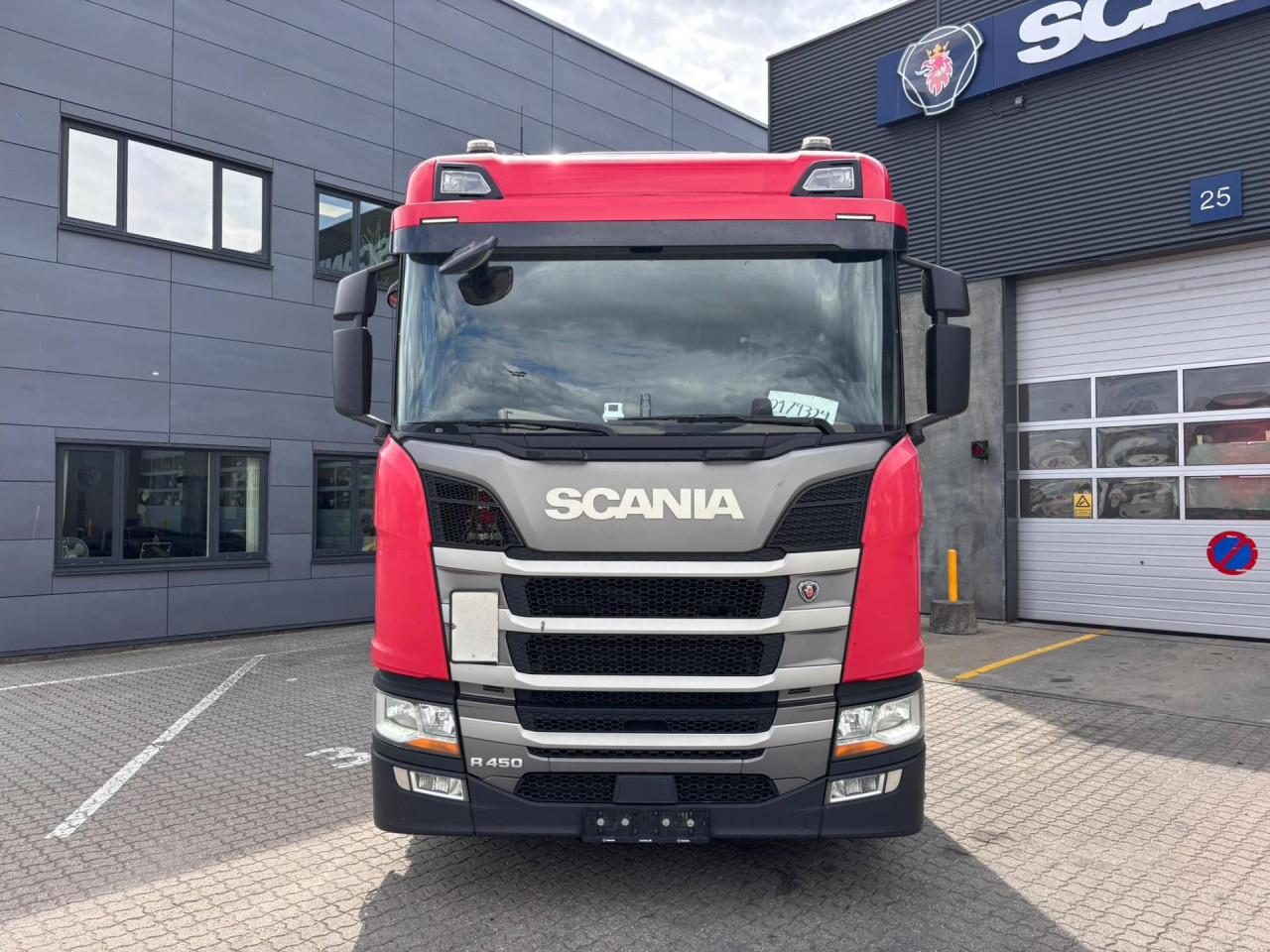 Scania R 450 A6x2/4NB