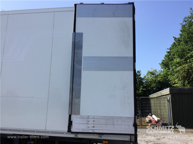 Schmitz Semi Reefer Meat hanging system