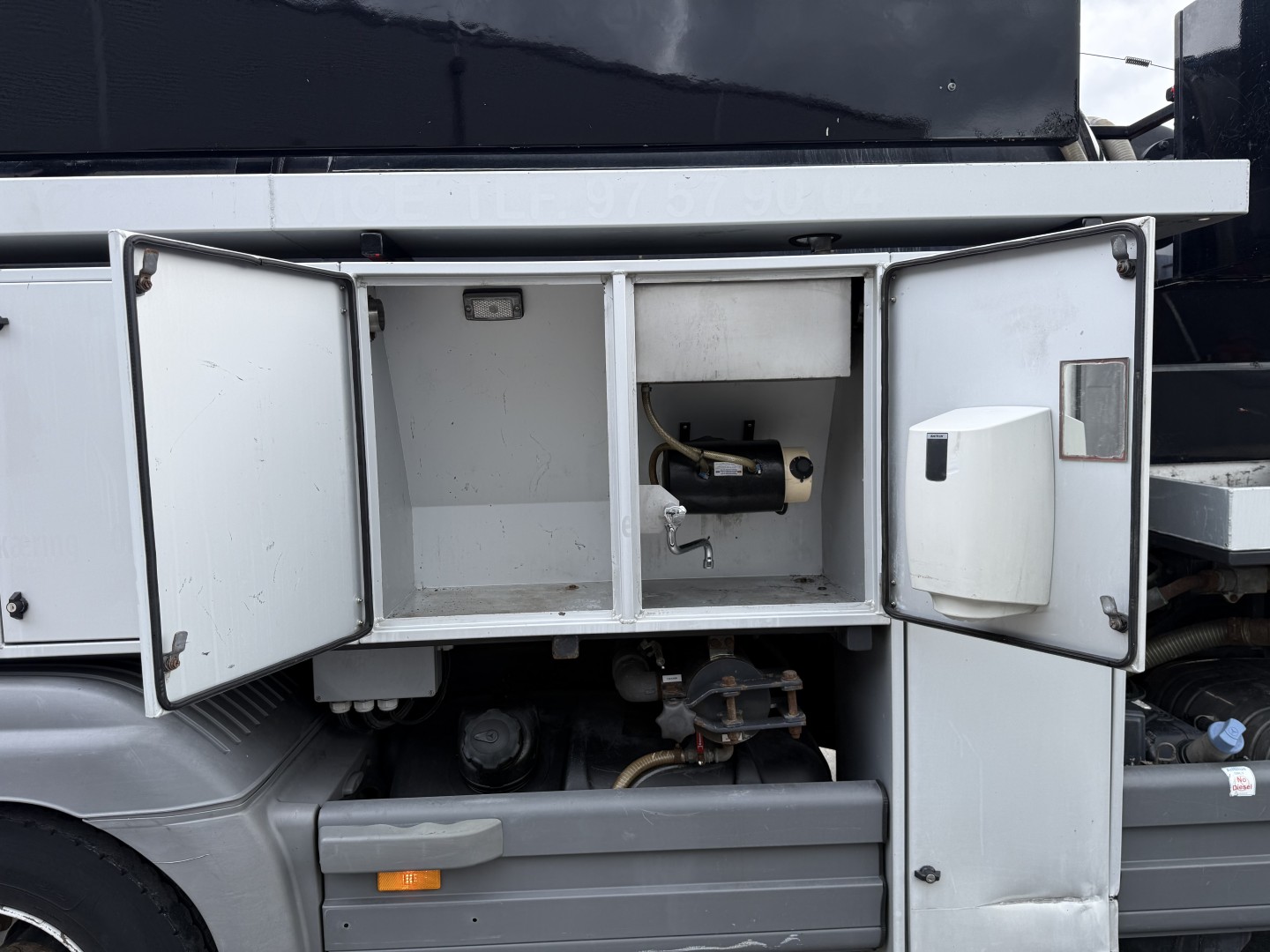 Mercedes Atego 1524 4x2 Hvidtved Larsen Cityline 206