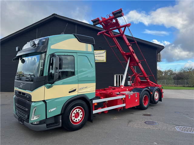 Volvo FM500 Globe hejs