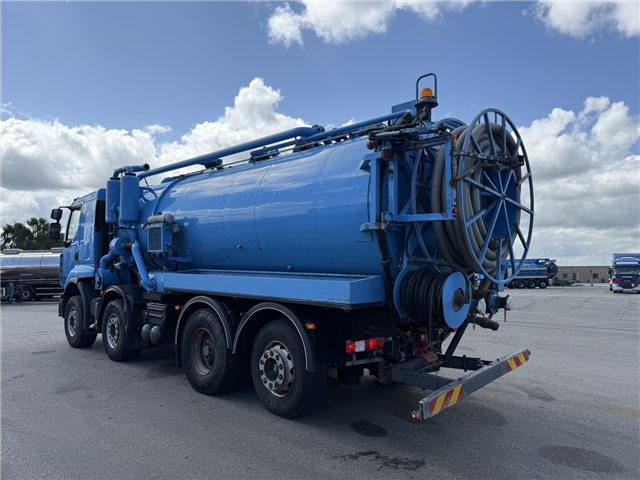 Renault Premium Lander 430.32 DXI 8x2*6 Simon Moos 18.100 L