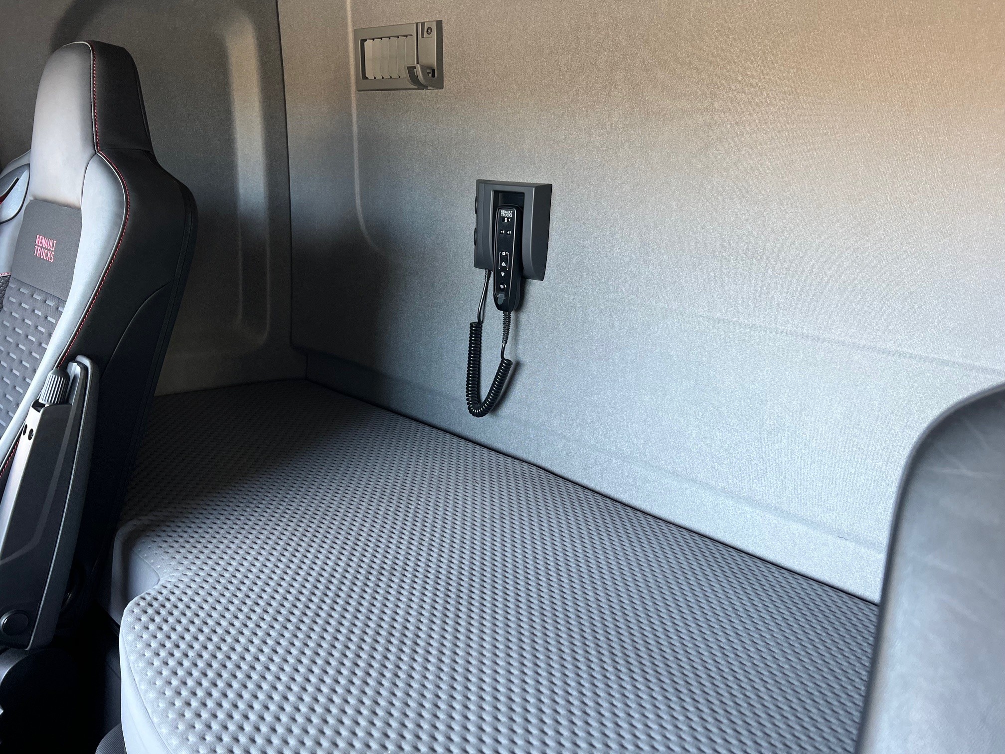 Renault T-Range med sovekabine