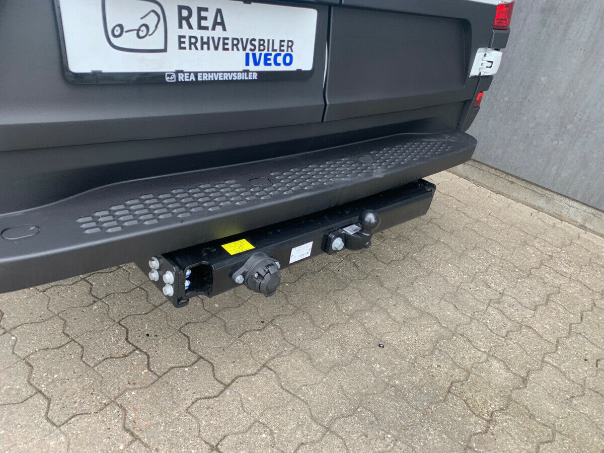 Iveco Daily 35S16A8 12m3 Aut.