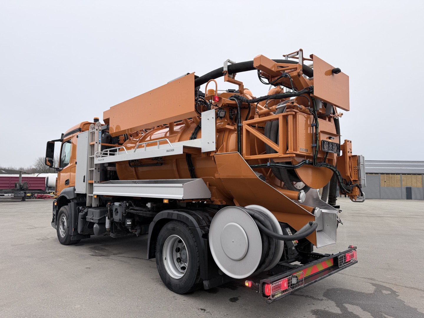 Mercedes Actros 1833 4x2 Bucher FlexLine C60