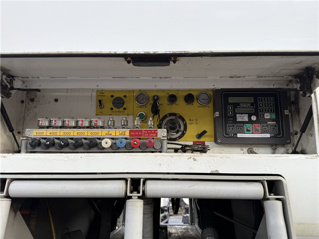 MAN TGS 35.480 8x2*6 Euro 6 23.000 l ADR Tankbil