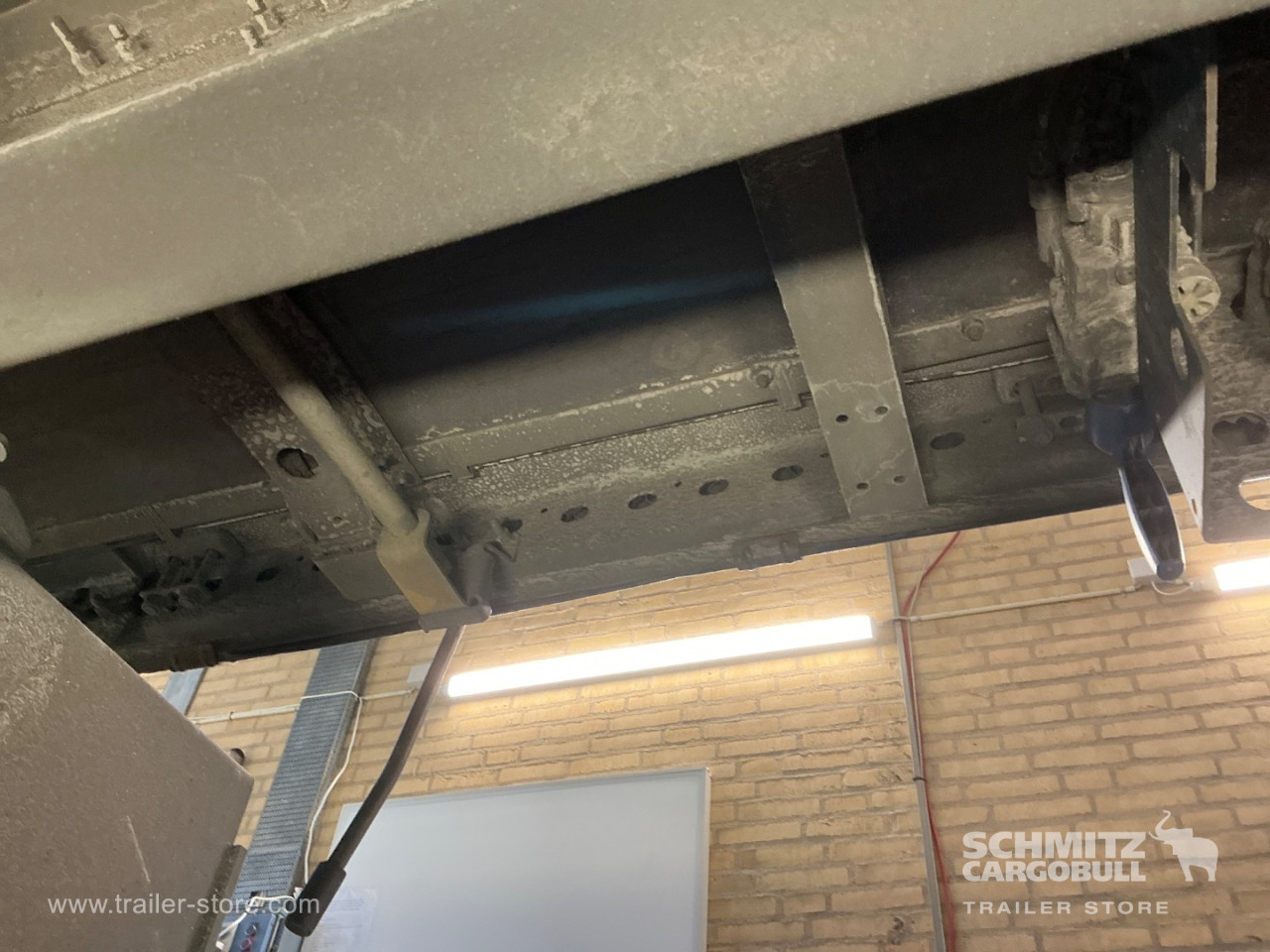 Schmitz Semi Curtainsider Standard