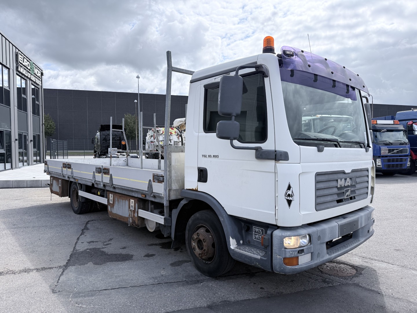 MAN TGL 10.180 4x2 6,20 m. lad