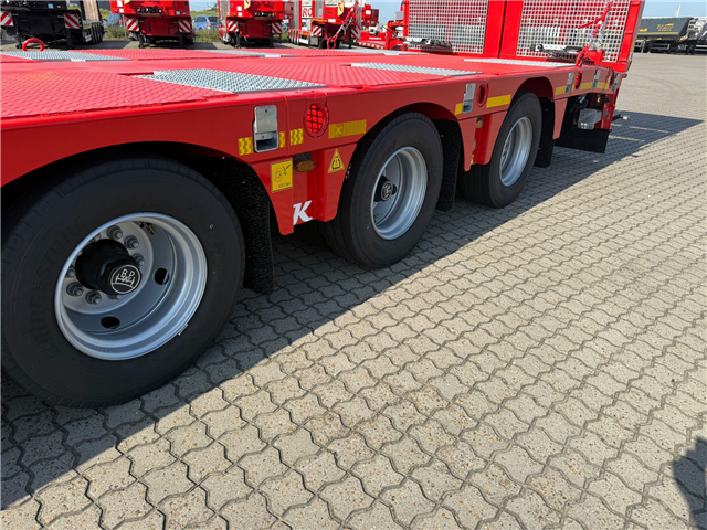 Kässbohrer SLS HS 3 – Hydraulisk mellemgulv Maskintrailer