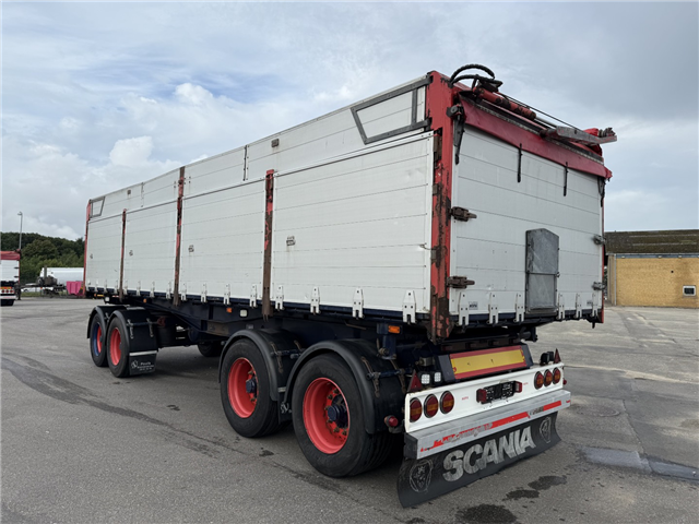 NOPA 32 t. 4 akslet Tipanhænger