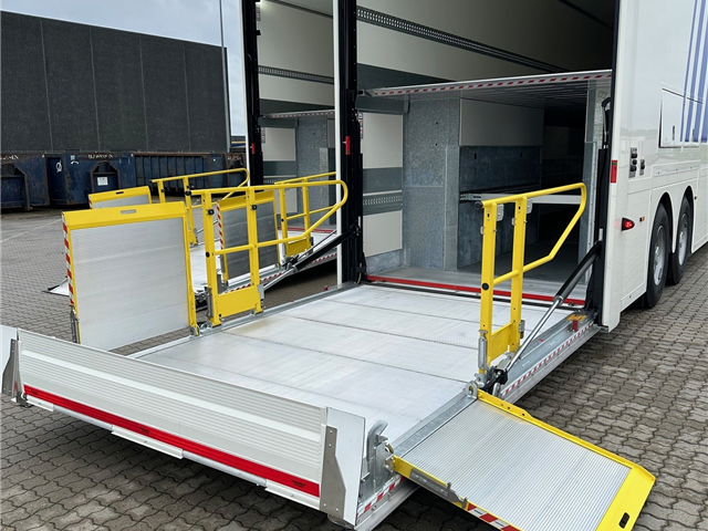 Burgers 2 - Akslet City Dobbeltdækker Trailer. (FABRIKSNYE)