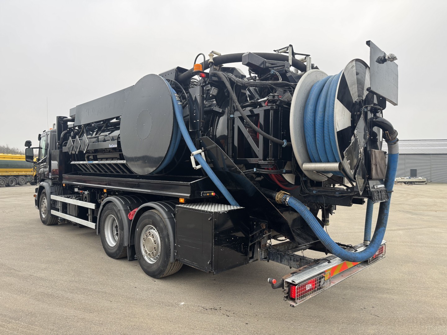 Scania P410 6x2*4 Hvidtved Larsen Flexline 312 ADR