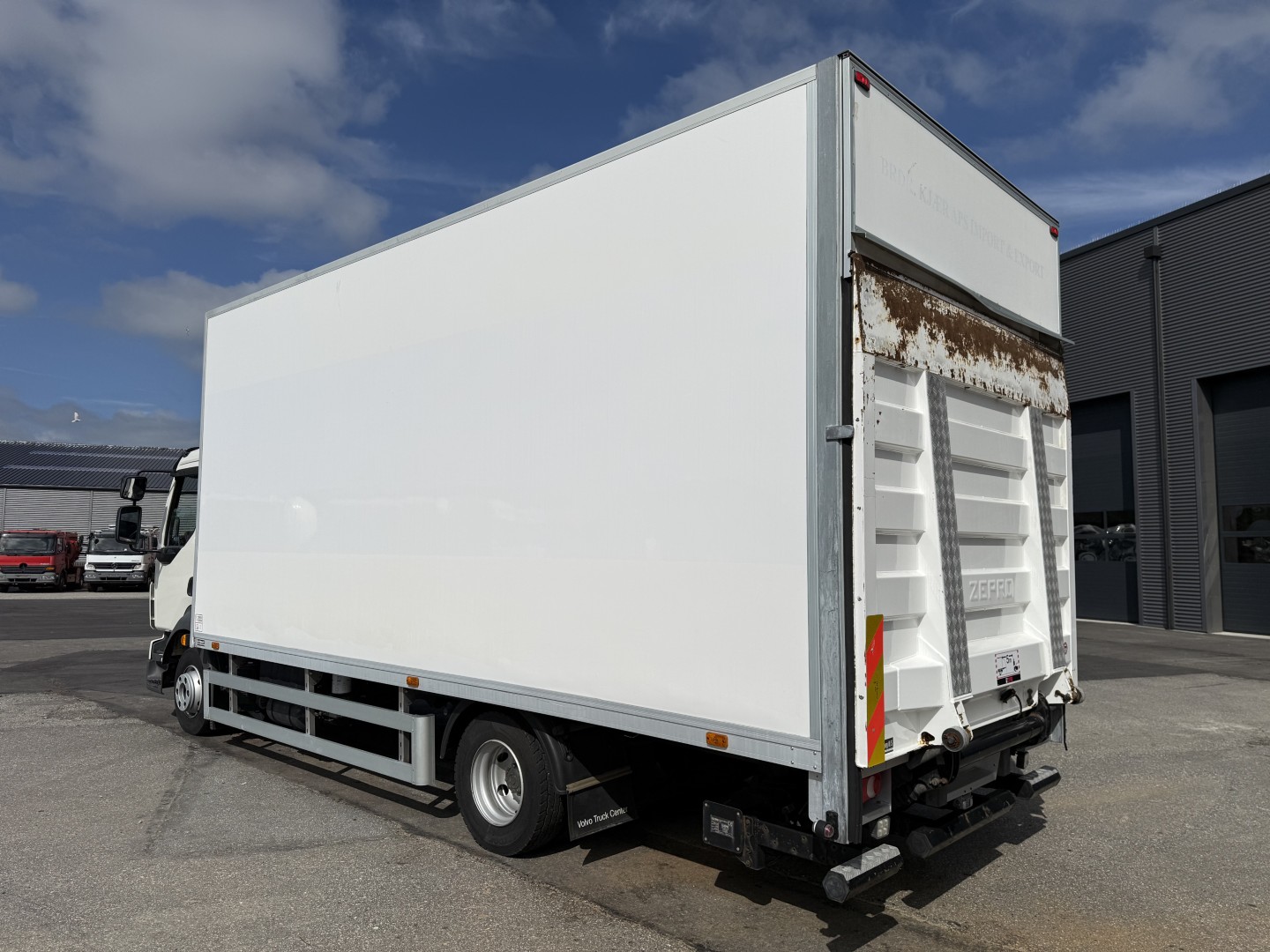 Volvo FL210 4x2 Euro 6