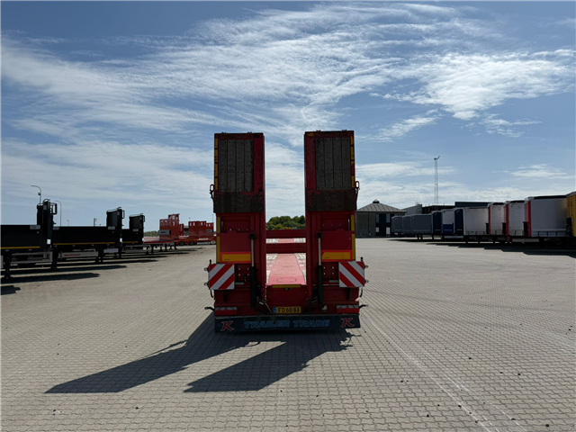 Kässbohrer SLA-3, Udtrækkelig Maskintrailer