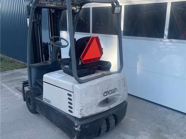 Diverse Crown SC4220-16