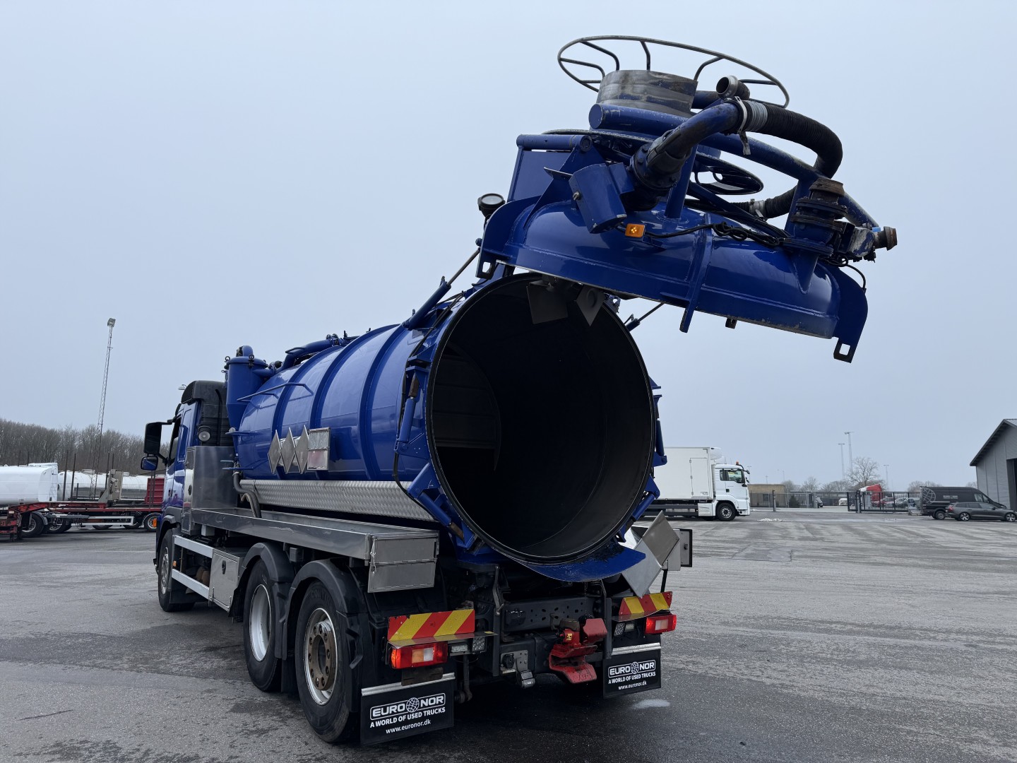 Volvo FM420 6x2*4 EEV Interconsult 12.700 l. Rustfri