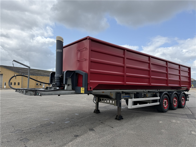 Leci 3 akslet Galvaniseret Tip Chassis med 9,4 m Hardox Kasse