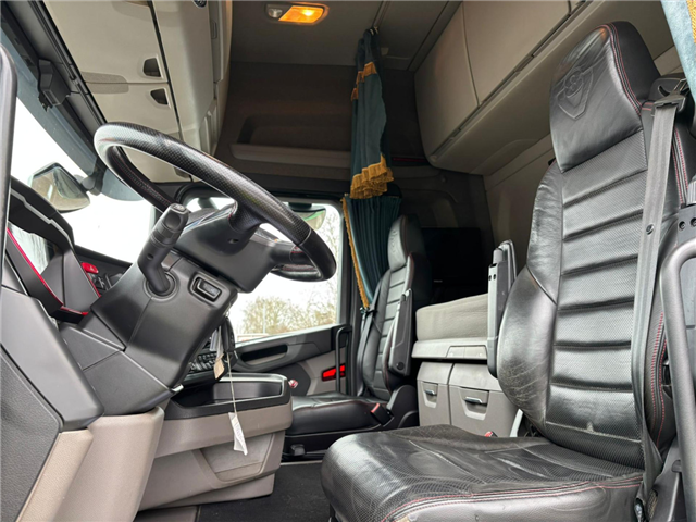 Scania R 520 A6x2NB Hydraulic