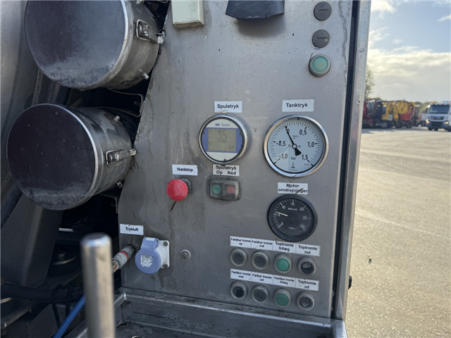 MAN TGM 14.250 4x2 VM-Tarm 5.600 l. Rustfri stål PED Kombi / Euro 6