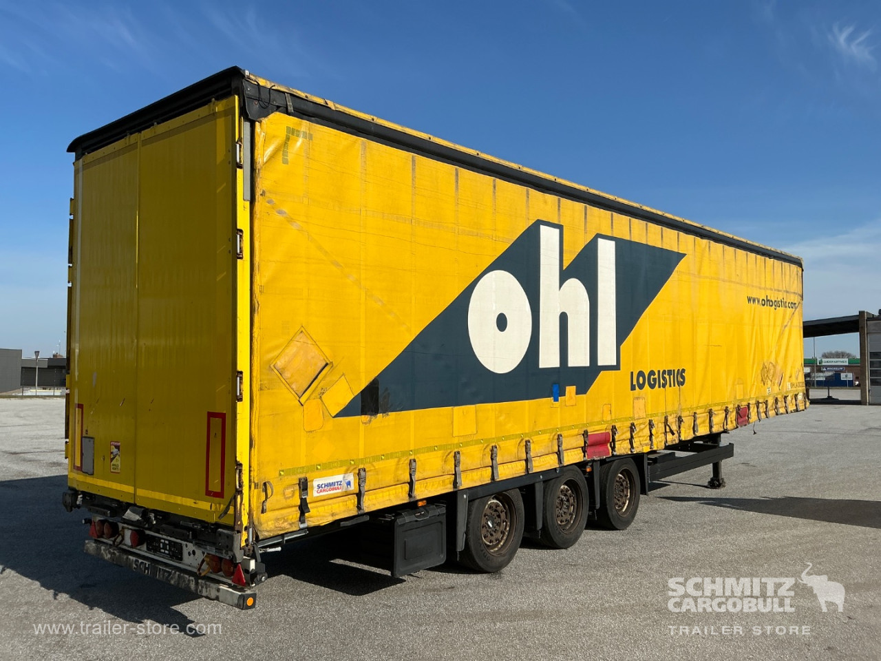 Schmitz Semi Curtainsider Mega