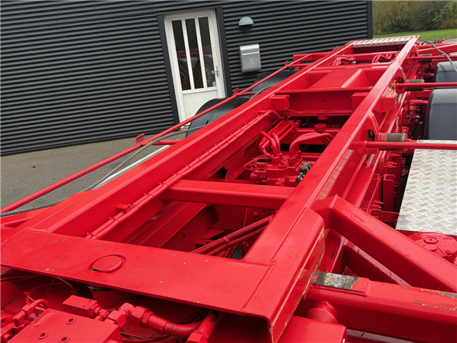 Volvo FM500 Globe hejs