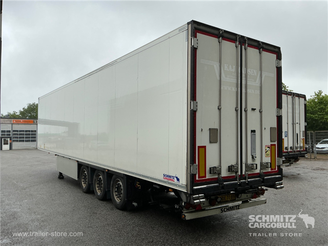 Schmitz Semi Reefer Meat hanging system