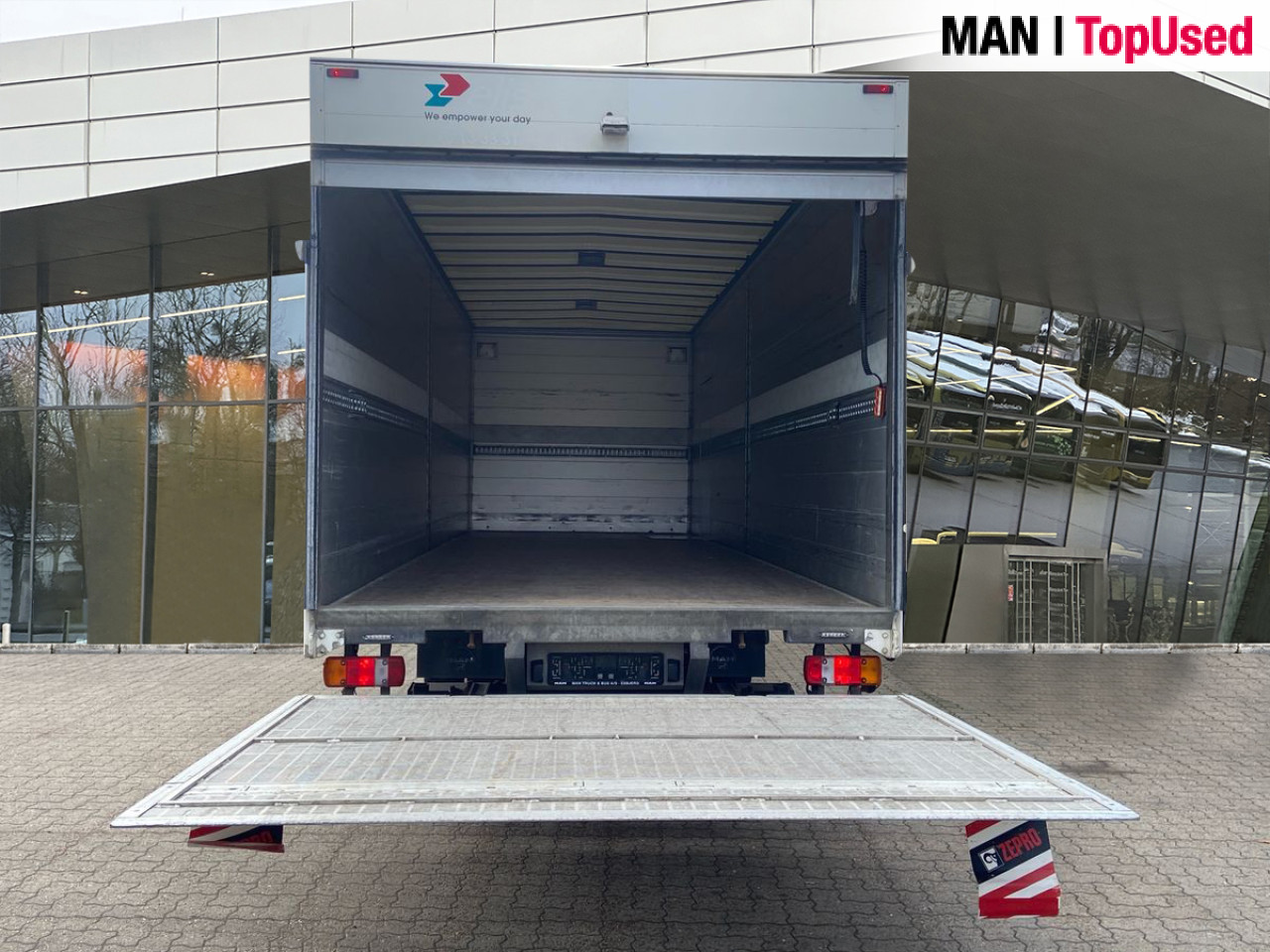 MAN TGL 12.220 4X2 BL