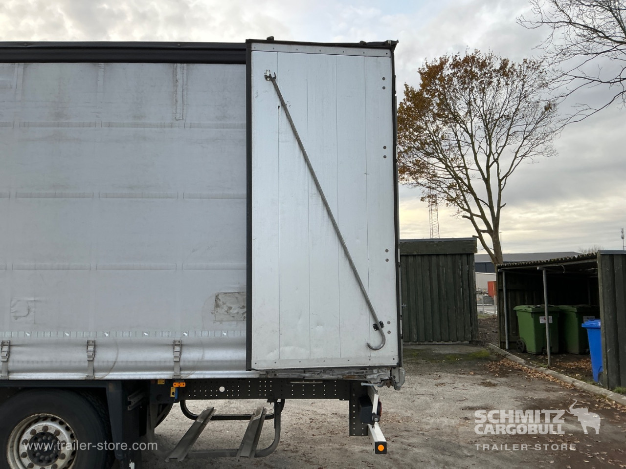 Schmitz Semi Curtainsider Standard , Foldedør højre