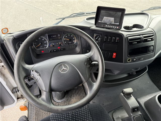 Mercedes Atego 1218 8,0 m. kasse