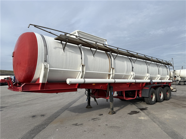 Blumhardt 3 akslet 29.000 L ADR Tanktrailer