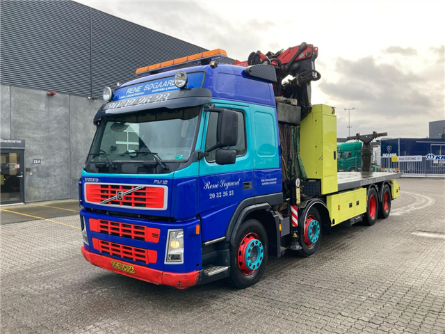 Volvo FM12/420-8X4 Tow truck