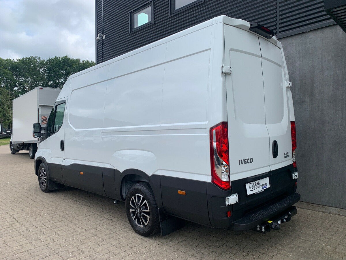 Iveco Daily 35S16A8 12m3 Aut.