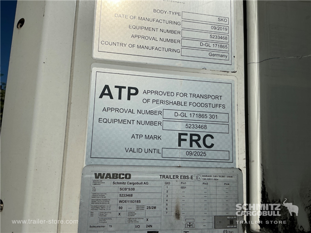 Schmitz Semi Reefer Meat hanging system