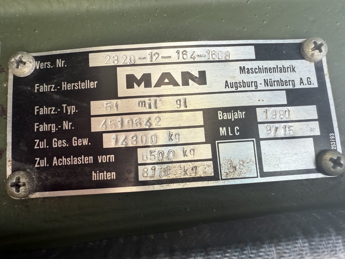 MAN 5 To KAT MIL 4x4 Studenterbil