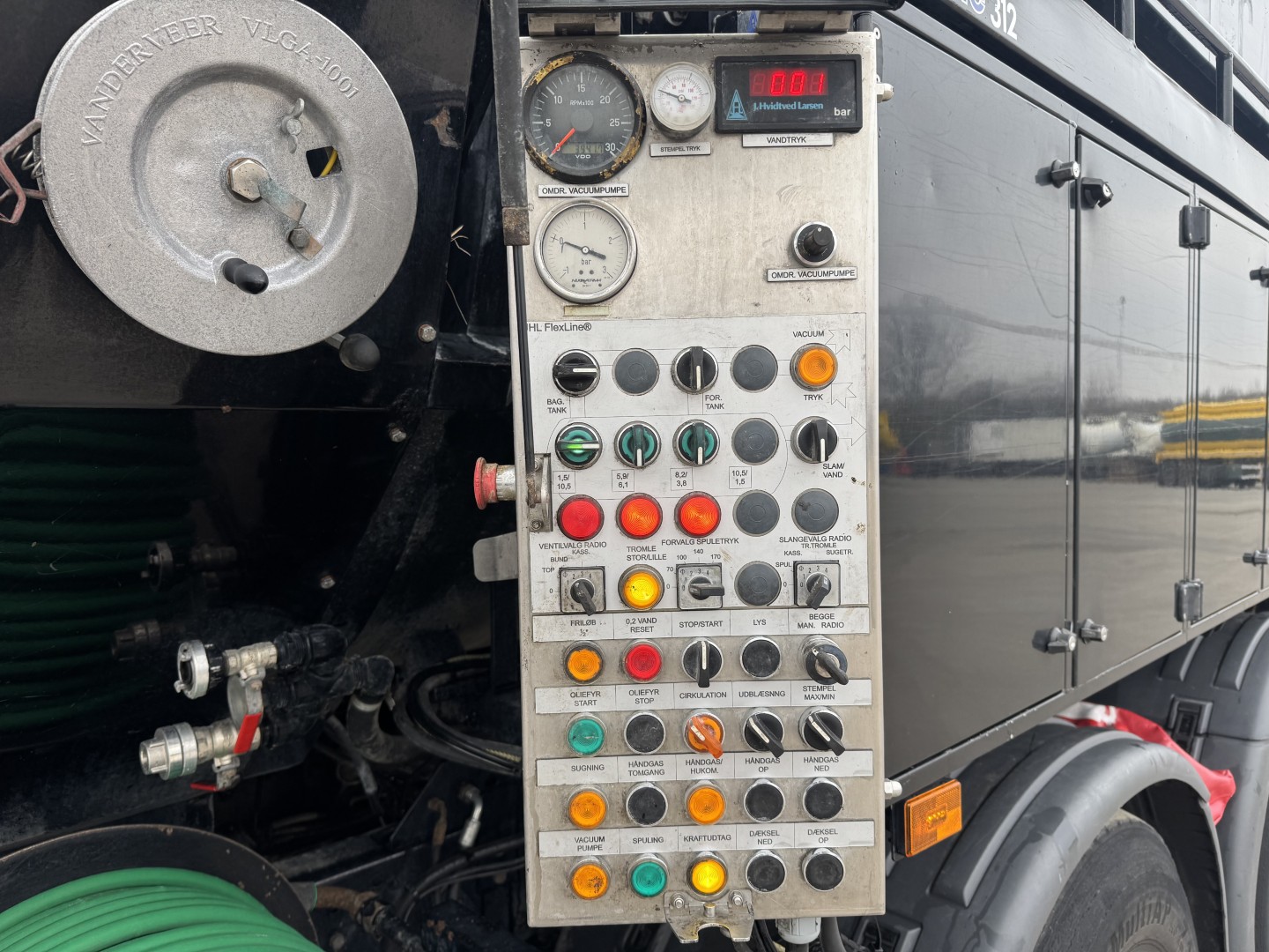 Scania P410 6x2*4 Hvidtved Larsen Flexline 312 ADR