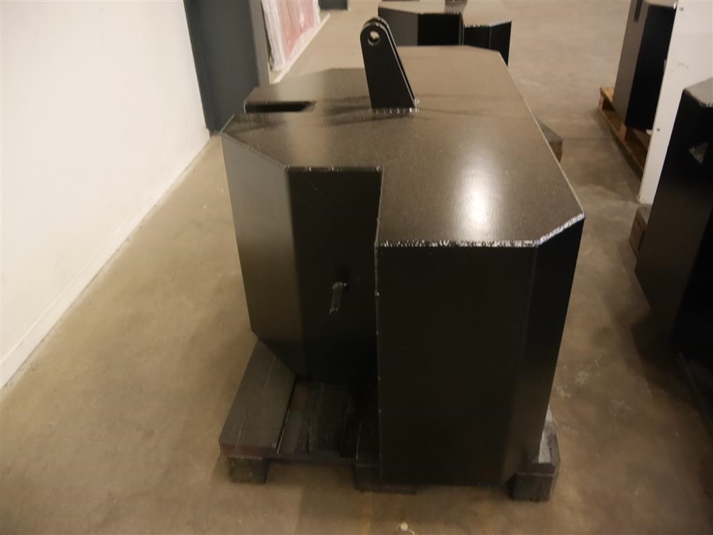 SDK model, 1300 kg