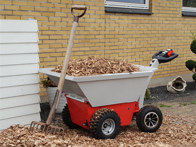 - Elektrisk motorbør med tipfunktion