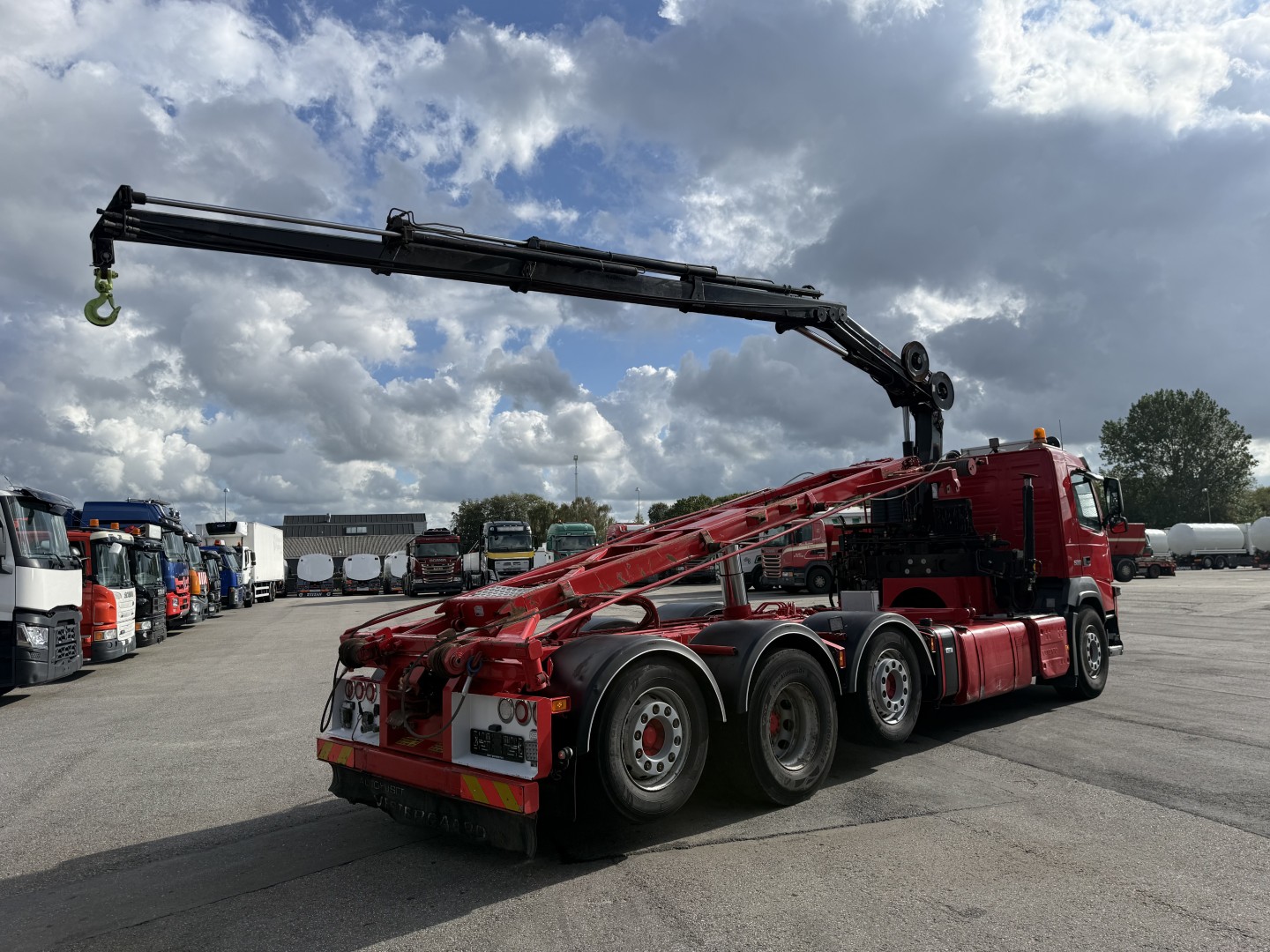 Volvo FM500 8x2 Pusher tridem Hiab 099 B3 Radio