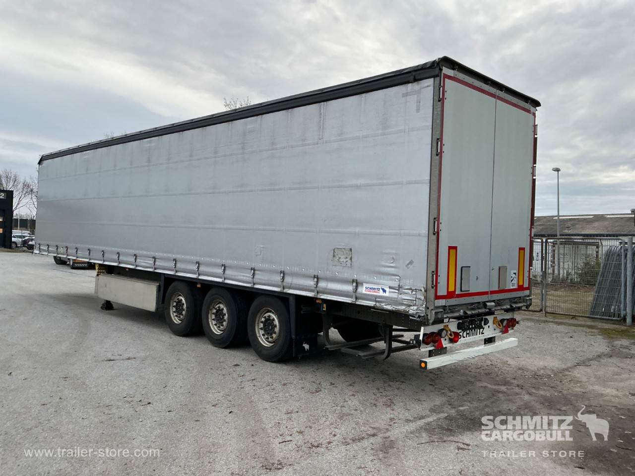 Schmitz Semi Curtainsider Standard , Foldedør højre