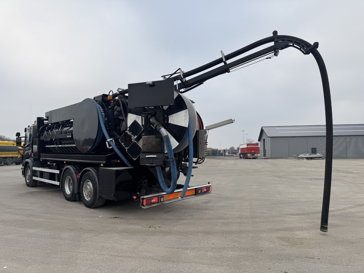 Scania P410 6x2*4 Hvidtved Larsen Flexline 312 ADR