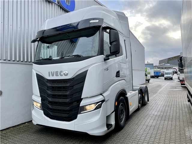 Iveco AS440S48 TX/FP