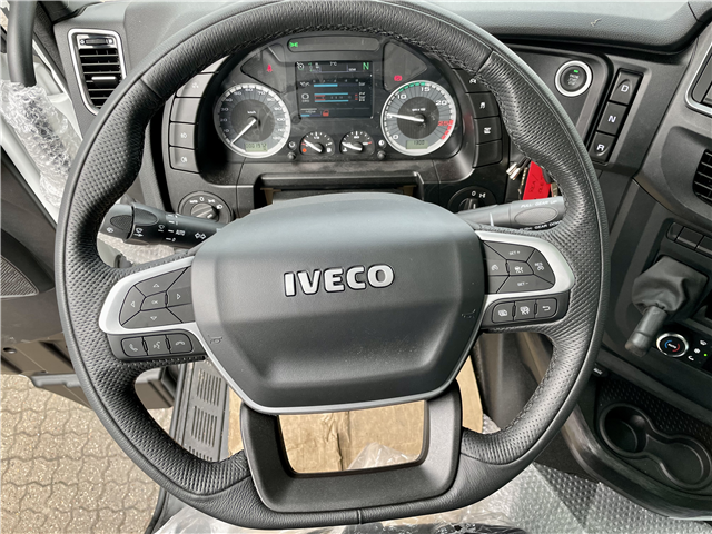 Iveco AS440S48 TX/FP