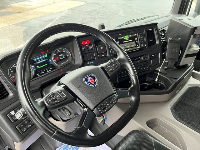 Scania G460
