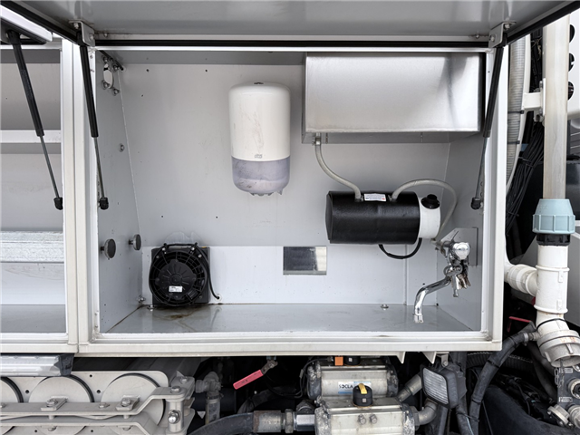 Scania G500 8x4*4 Bucher Recycler 414