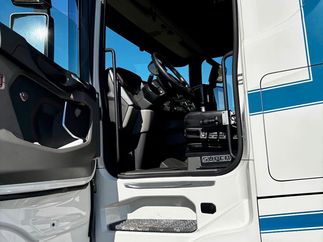 Scania S580 m. JOAB kroghejs NYSYNET