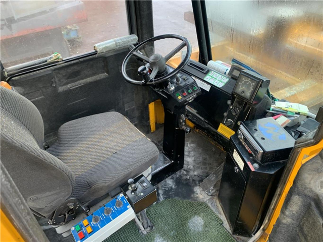 SISU KALMAR TRX Terminal tractor