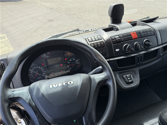 Iveco EuroCargo 180E32 4x2 Schmitz / Thermo King T-1200R Spectrum