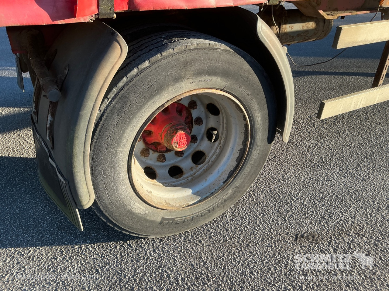 Kel-Berg Semi Curtainsider Standard Lift