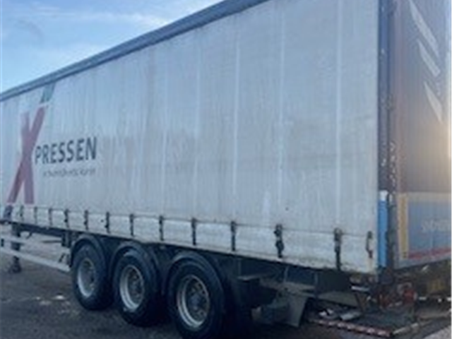 Danson Trailer Curtainsider  + Sliding Roof