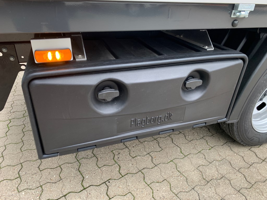 Iveco 35C18H A8 Dobbelkabine m. 3-vejs tip