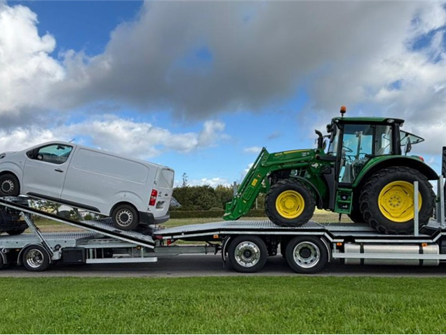 Renault Trucks T520 6x2 - Autotransporter med kærre